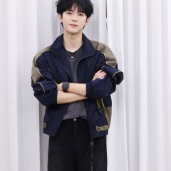 Zhou Yi Ran photo