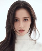 Qiu Xiao Chan Fotoğraf