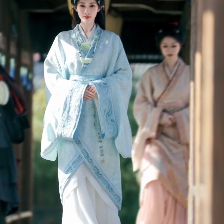 Empress Reborn ()