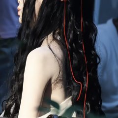 Yu Esther photo