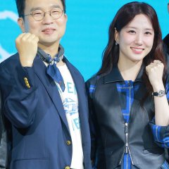 Yoo In Shik photo