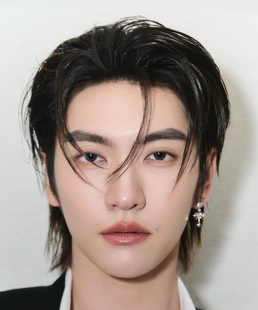 Boss Chaikamon Sermsongwittaya (บอส ชัยกมล เสริมส่งวิทยะ