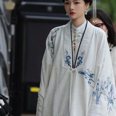 Liang Chen Mei Jin ()