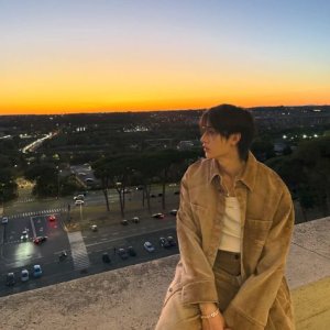 what skz song i recommend to u