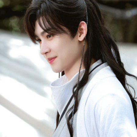 Jin Yue Ling ()