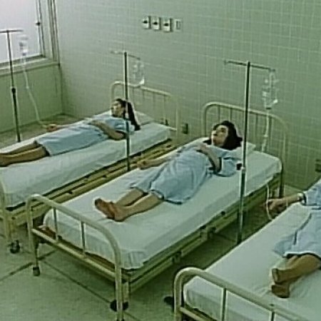 Splatter: Naked Blood (1996)