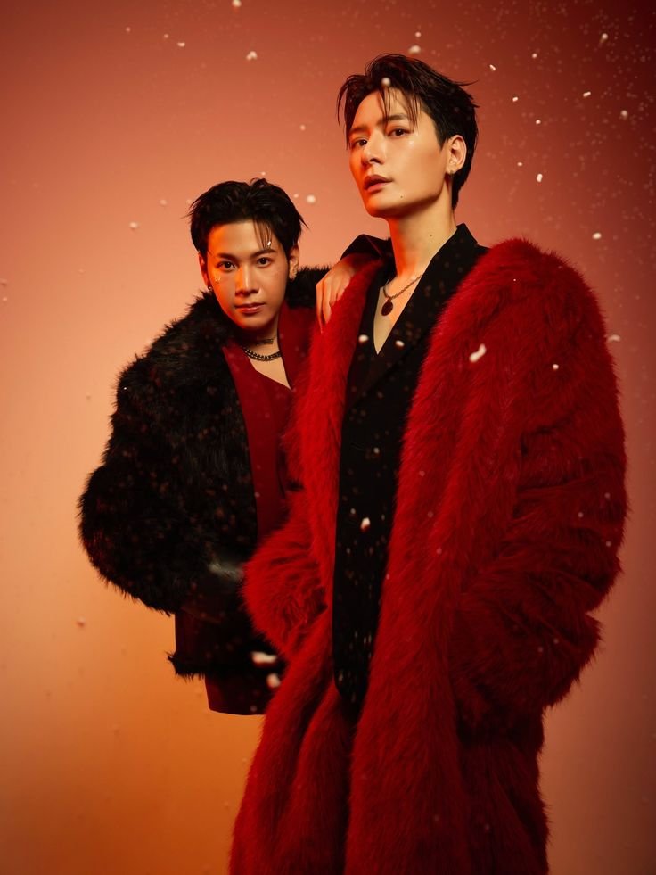 KristSingto.jpg