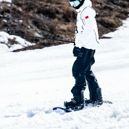 Ski into Love (2025)