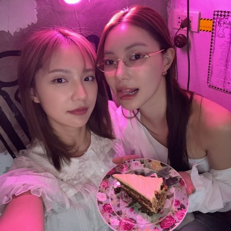 Enemies with Benefits ()