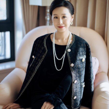 Flowers in the Dust (2024)