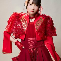 Suzuki Hitomi photo
