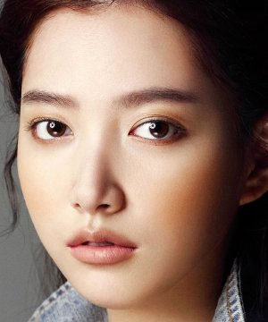 Lee Bo Young