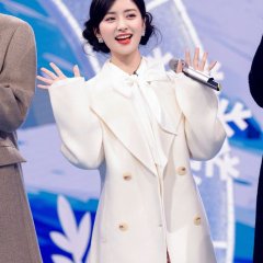 Shen Yue photo