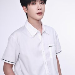 Qi Yue Bang Ding Hei Yue Guang Chinese Drama(2025) photo