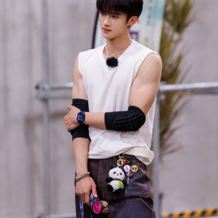 Sunshine Market (2025)