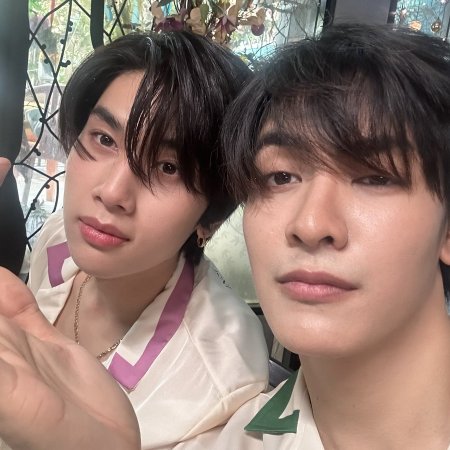 Hidden Hangout (2023)