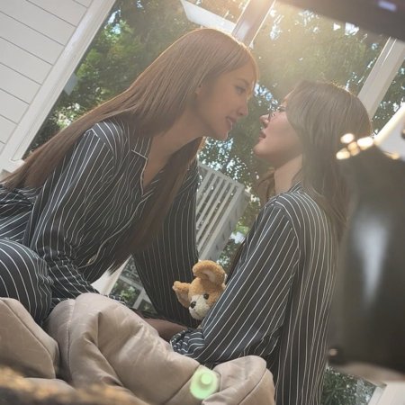 Enemies with Benefits ()