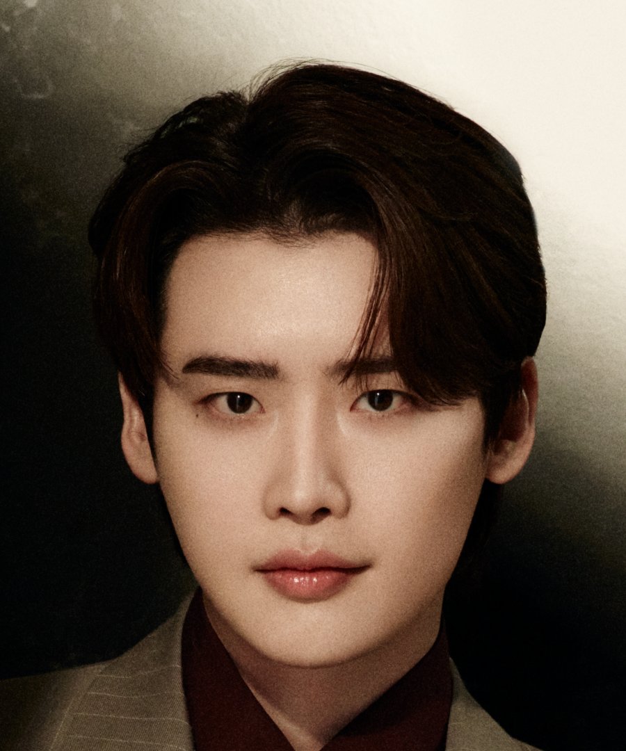 Jong Suk Lee