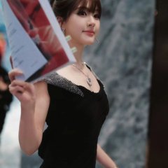 Zhao Lu Si photo