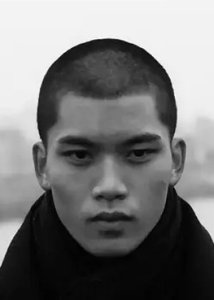 Zhu Xin in Vanishing Days Chinese Movie