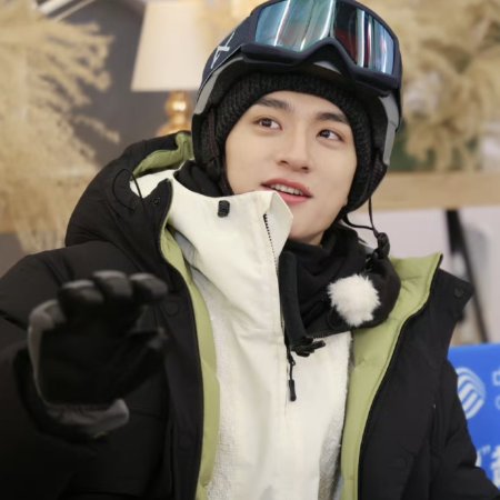 Let's Go Skiing (2022)