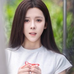 Su Yi Han photo