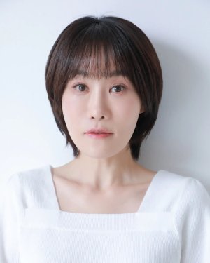 Eun Jo Yoo