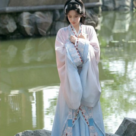 Empress Reborn ()