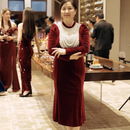 Xiao Shi De Ta Zhi Qian Jin Gui Lai (2024)