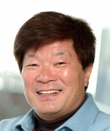 Jong Hak Kim