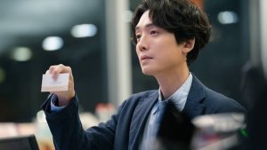 Jung Kyung Ho shares his experience playing a labor attorney in 'Oh My Ghost Clients'