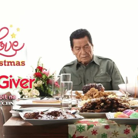 Give Love on Christmas (2014)