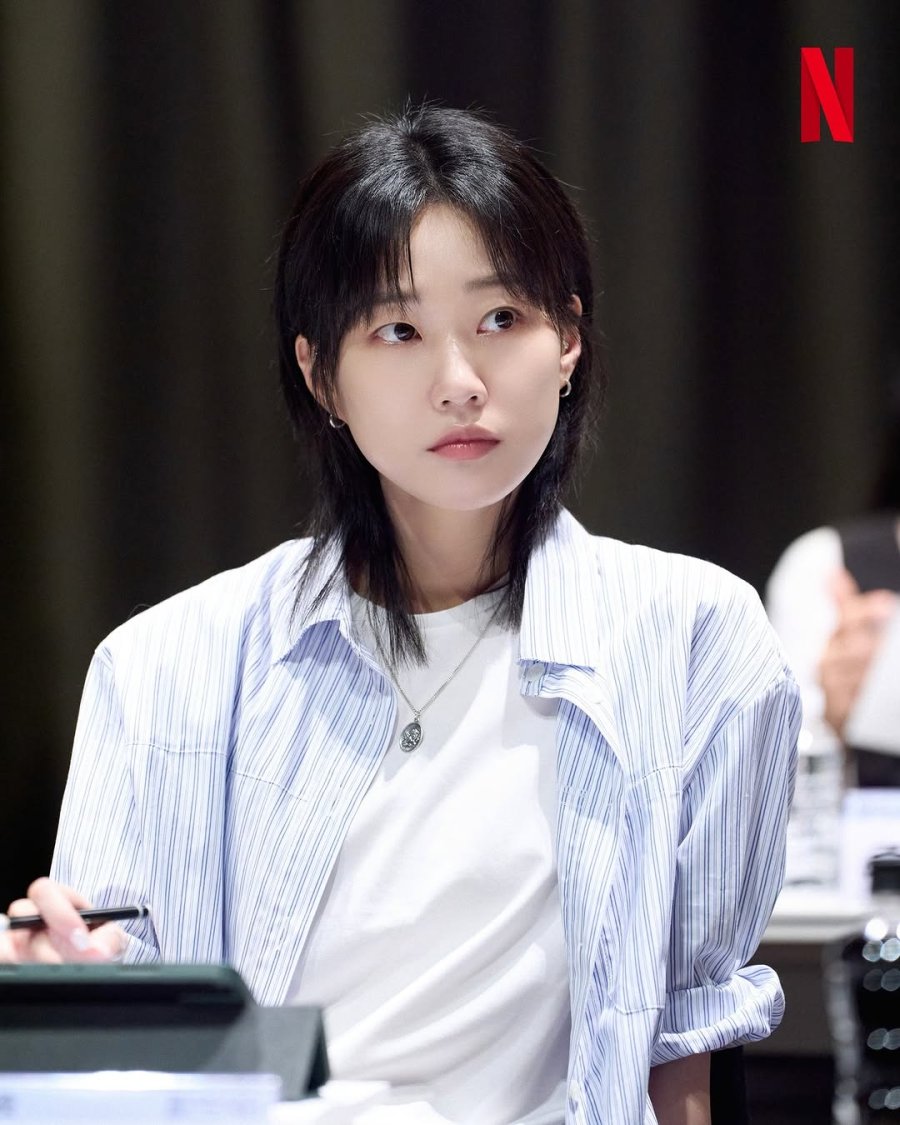 Jung Ryeowon and Kim Mu Yeol to Lead New Netflix Medical Series 'First Doctor'