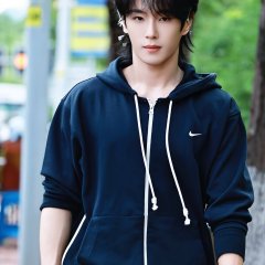 Li Wen Han photo