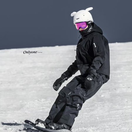 Ski into Love (2025)