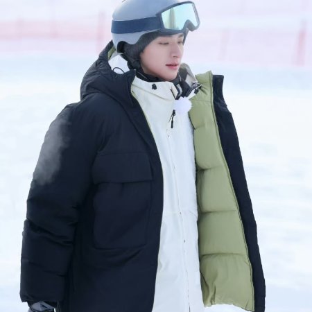Let's Go Skiing (2022)