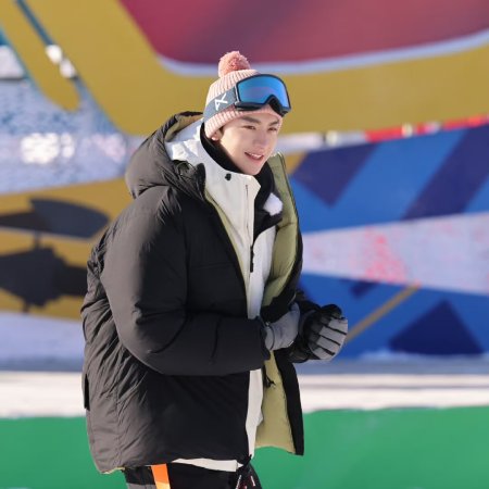 Let's Go Skiing (2022)