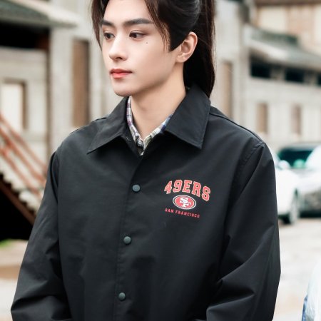 Feng Man Lou ()