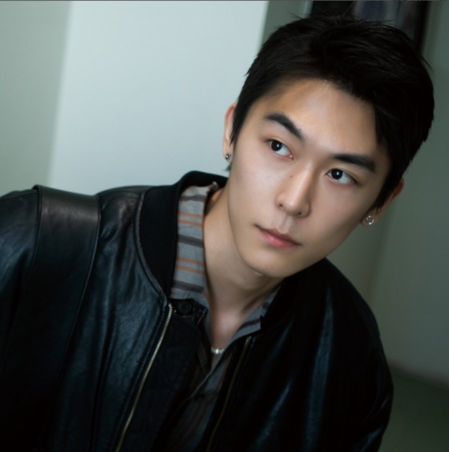 Yulun Wu