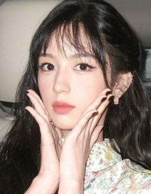 KYO KIM JISOO PROTECTOR