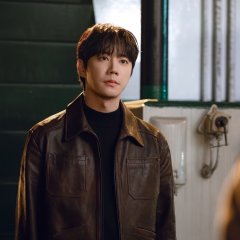 Lee Jun Young photo