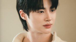 Byeon Woo Seok to sing OST for 'Perfect Crown'