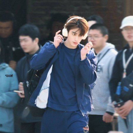 League of Legends ()