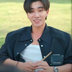 Perfect 10 Liners Thai Drama photo