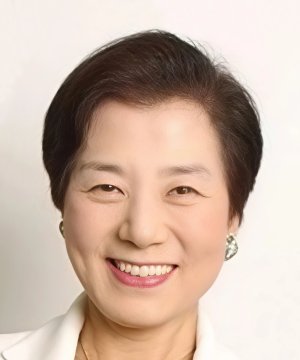 Yoshiko Shinohara