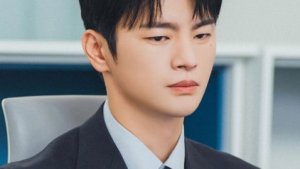 Seo In Guk exudes cold aura in 'See You at Work Tomorrow!' stills