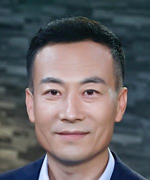 Jun Bai Yang