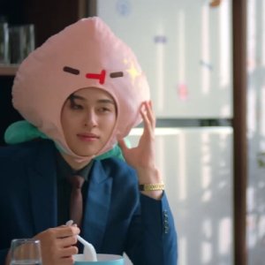 The Grip of Khun Thee