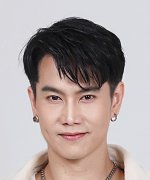 M Peeradol Kitsakulpanit