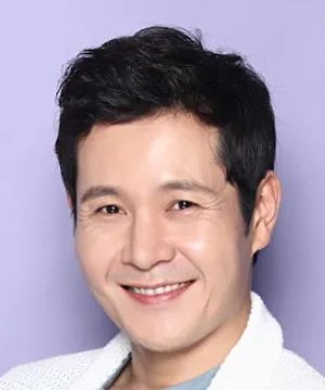 Dong Min Lee